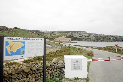 La barrera de entrada al recinto seguirá abriéndose entre las diez de la mañana y las dos de la tarde