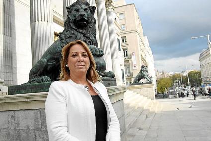 La diputada popular Águeda Reynés defiende la Ley de Presupuestos