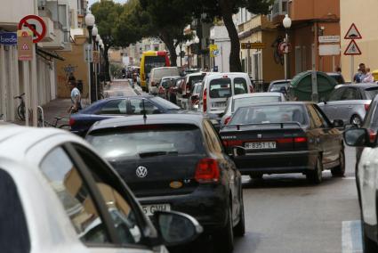 El parque móvil matriculado localmente que circula por las carreteras de la Isla está formado por cerca de 80.000 vehículos y ca