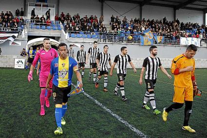 Duelo de campeones. Unión y Alaior, antes de la última final de Copa. Ambos equipos se verán en la primera jornada de este año