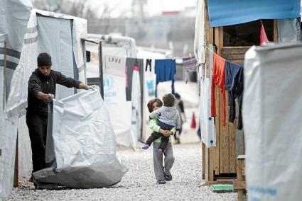 Imagen de archivo de uno de los campos de refugiados en los que éstos aguardan su acogida en Europa