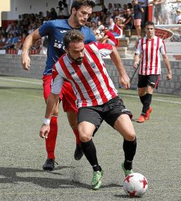 El Mercadal fue muy superior al Santanyí y, sobre todo en la primera parte, tuvo el partido bajo control absoluto