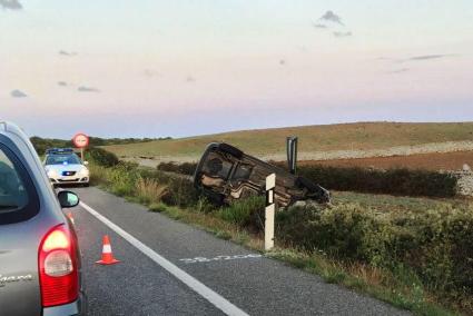 El accidente ha tenido lugar en el kilóemtro 40, cerca de Ciutadella.