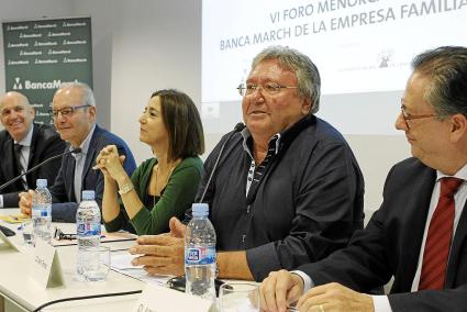 Vicente Jábega, de Banca March; Biel Pons, Lina Mascaró y Joan Torres, ponentes; y Josep Pons Fraga, moderador del Foro