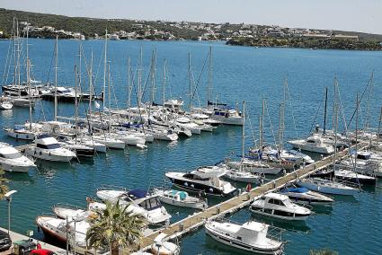 MAHON . PUERTOS DEPORTIVOS. Puerto Club Maritimo Amarres TRAGSA -