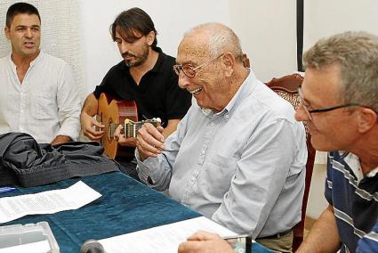 Menorca Es Castell Gemma Andreu Asociacion Vecinos homenaje a Jose Ta