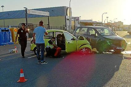 El Ford K impactó lateralmente con el Opel Zafira.