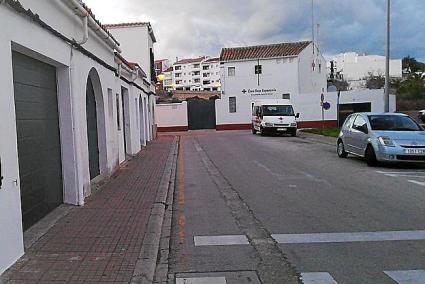 La calle A enlaza Sa Costa des Pou con el Carrer de les Escoles de Alaior.