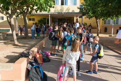 Alumnos de Primaria de Ciutadella, en una imagen de archivo