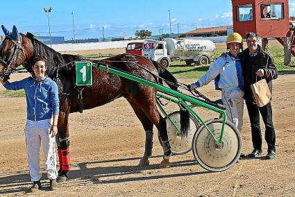 Ganador de la última carrera, Bruix de Font, en el Municipal de Maó.