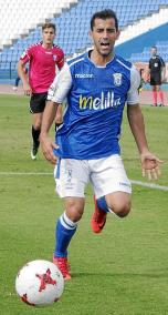 Rubén Martínez, esta misma temporada, vistiendo la camiseta del Melilla