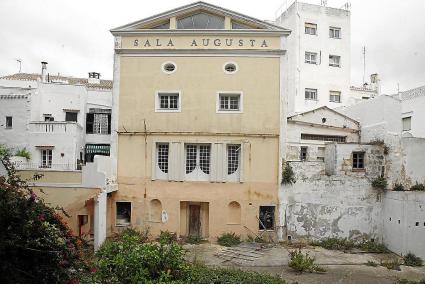 El Consell justifica su aportación en que el auditorio de la Sala Augusta tendrá usos más allá del docente.