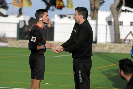 El sondeo sobre el árbitro escolar incluye federaciones, técnicos, clubes y progenitores