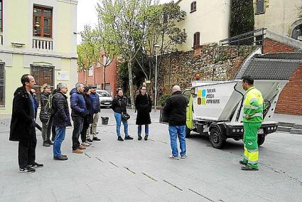 Representantes insulares conocieron distintas iniciativas de recogida en poblaciones de Cataluña