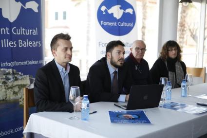 Joan Pons (2i) lleva la Fundación Jaume III al centro de la polémica.