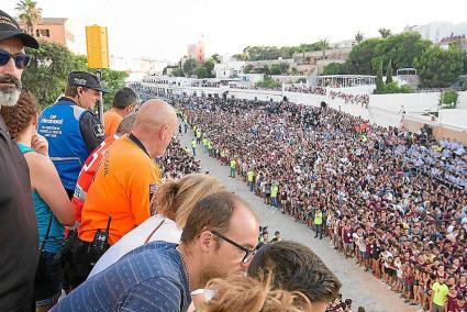 En los ‘Jocs’ de la tarde habrá 40 vigilantes encargados del pasillo, más otros 45 voluntarios de Sant Joan