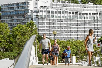 Menorca cuenta actualmente con la mayor oferta de alojamiento de su historia. Tiene capacidad para albergar a 75.096 turistas en