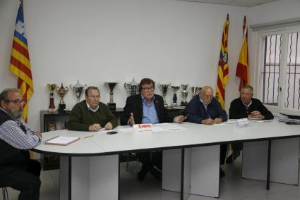 menorca mao junta insular de menorca de futbol reunion de clubes con