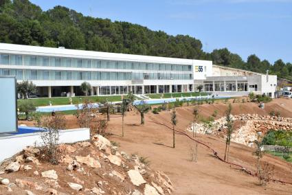 El hotel de Sant Tomàs, abierto hace un mes después de muchos años sin nuevos establecimientos en la costa