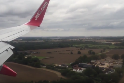 Un avión de la compañía aterriza en Menorca