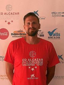 Stojic, con la camiseta del campus del Alcázar