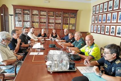 La reunión tuvo lugar ayer, en las dependencias del Ayuntamiento de Maó.