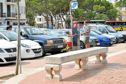 En Ciutadella existen dos precios de zona azul. Una es 60 céntimos más cara que la otra.