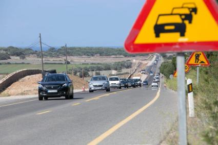 La actividad en la carretera ha sido de nuevo frenética en julio pese a que el número de pasajeros llegados al Aeropuerto ha baj