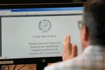 La normativa de las tesis doctorales en España está regulada por un real decreto de 2011. Aunque la normativa es bastante garant