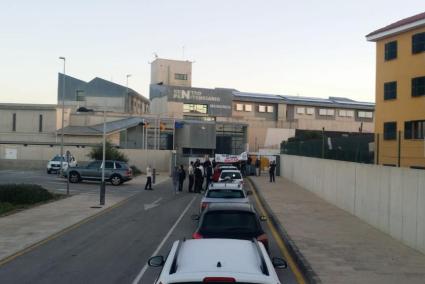 Piquetes en la entrada del centro