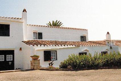 Conjunto de edificaciones restauradas de una finca rural de Ferreries