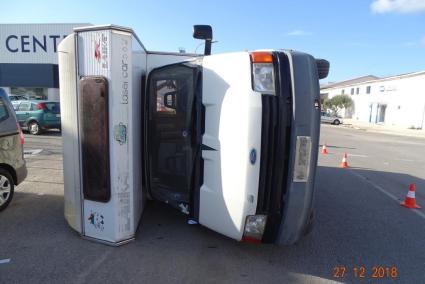 Vuelca una autocaravana en Ciutadella