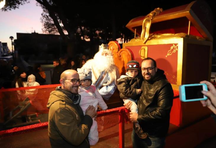 Los Reyes Magos han llegado a Sant Lluís aun cuando no era de día