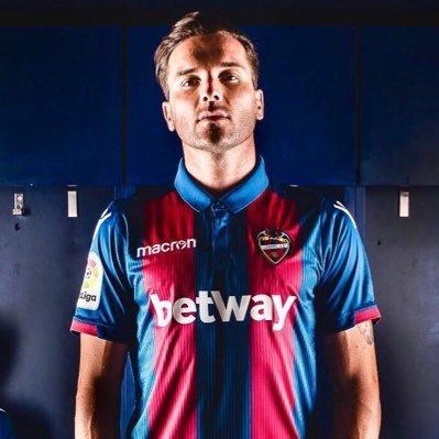 Un Jugador Del Levante Detenido Por Extorsion Y Amenazas