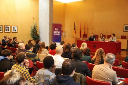 Un instante de la jornada celebrada este jueves en la sala de plenos del Consell de Menorca