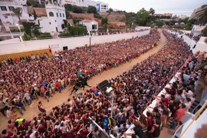 CIUTADELLA - FIESTAS POPULARES - INICIO DE LAS FIESTAS DE SANT JOAN 2018.