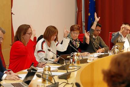 l Consell anunció en mayo que dejaba sobre la mesa el PTI después de haberse opuesto en el pleno