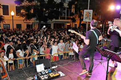 Un nombrós públic jove no es va voler perdre el concert conegut com el del ‘primer Jaleo’.