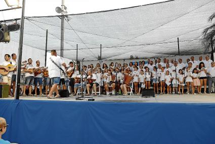 Menorca Javier Coll Festes Sant Jaume Es Castell actuacio grup "Es Ra