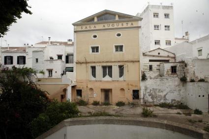 MAHON. CONSERVATORIOS. El Conservatorio se hará en la Sala Augusta con un auditorio soterrado.