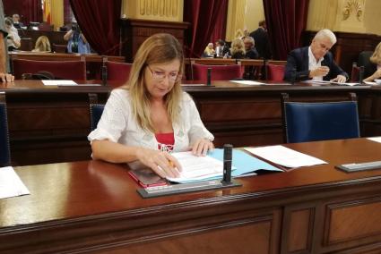 La consellera de Salut, Patricia Gómez, en el Parlament