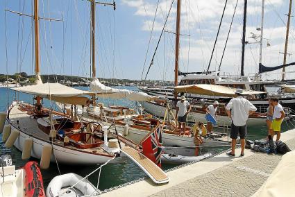 Menorca Mao puerto / Gemma Andreu / regata REPSOL barcos epoca CLUB MARÍTIMO DE MAHÓN . XV COPA REY.