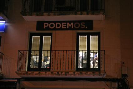 El círculo de Podemos Maó se reunió ayer a puerta cerrada para tratar la polémica de los pluses