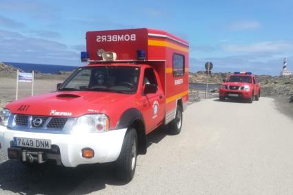 Los bomberos también han sido movilizados para rescatar el cadáver.