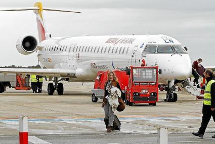 Air Nostrum programa dos vuelos diarios con Menorca a partir del 24 de mayo