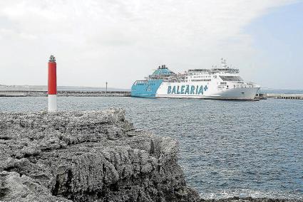 Los muelles del puerto de Ciutadella registran una menor actividad a causa de la pandemia