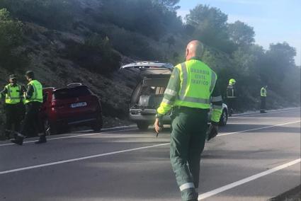 El accidente ha tenido lugar en el kilómetro 5,5 de la carretera de Maó a Fornells.