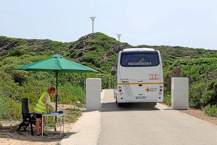 MENORCA. TURISMO. El parking de Favàritx ya espera turistas.