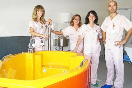 IBIZA - EL HOSPITAL CAN MISSES ESTRENA LA BAÑERA DE PARTOS PARA NO RECURRIR A LA EPIDURAL.