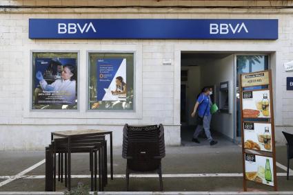 Menorca Mao / Gemma Andreu / Banco BBVA / Oficina cerrada / Huelga